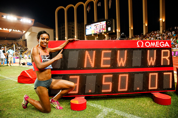Genzebe Dibaba with her 1500m world record figures at the IAAF Diamond League meeting in Monaco (Philippe Fitte)