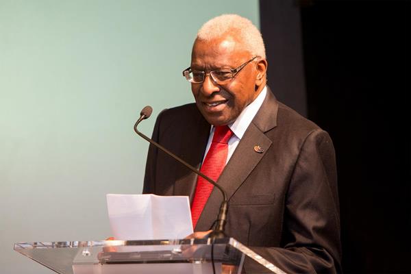 Lamine Diack at the 2013 World Athletes of the Year press conference (Philippe Fitte)