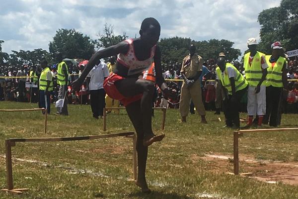 At the Athletics for Development project launch in Apac, Uganda (GĂĽnter Lange )