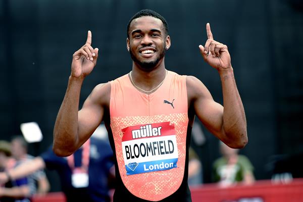 Akeem Bloomfield after his London 200m win (Mark Shearman)