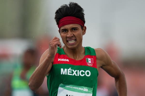 Luis Antonio Aviles Ferreiro in the opening round of the 400m at the Youth Olympic Games in Buenos Aires (Joe Toth for OIS/IOC)