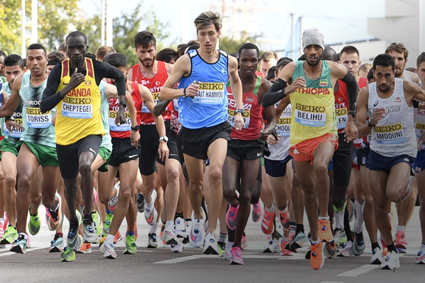 Otmane Nait Hammou (centre) in action at the World Athletics Half Marathon Championships Gdynia 2020 (Getty Images)