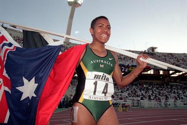 Cathy Freeman after winning the 400m at the 1997 IAAF World Championships (Getty Images)