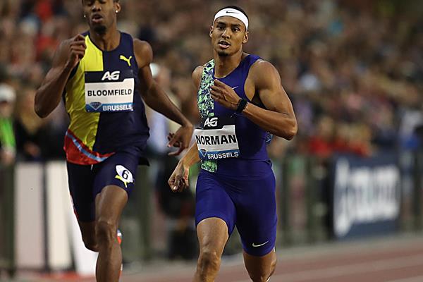Michael Norman en route to a 400m victory in Brussels (Giancarlo Colombo)