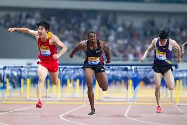 Liu Xiang ends David Oliver's win streak in Shanghai (Errol Anderson)
