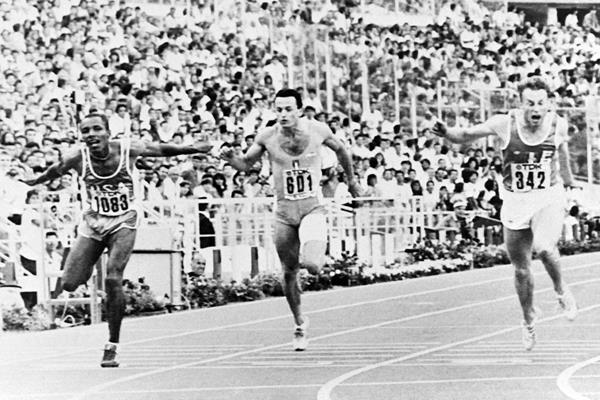 Calvin Smith (far left) wins the 200m at the 1987 IAAF World Championships in Rome (AFP / Getty Images)