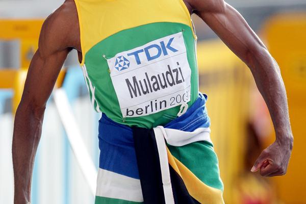 South Africa's Mbulaeni Mulaudzi celebrates winning the gold medal in the men's 800m final at the 12th IAAF World Championships in Athletics (Getty Images)