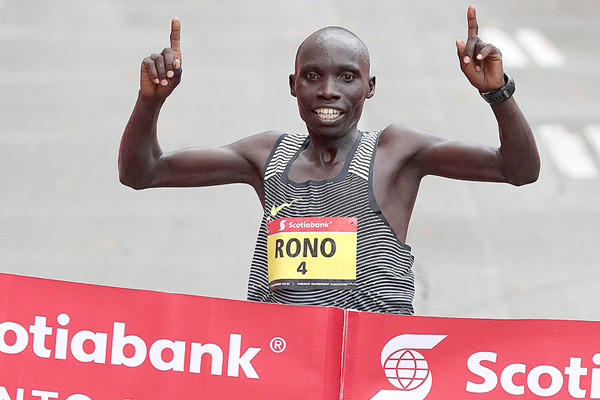 Philemon Rono wins the Toronto Waterfront Marathon (Organisers / Victah Sailer)