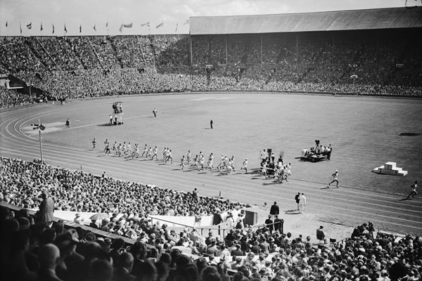 The start of the 1948 Olympic men's marathon at London's Wembley Stadium (Getty Images)