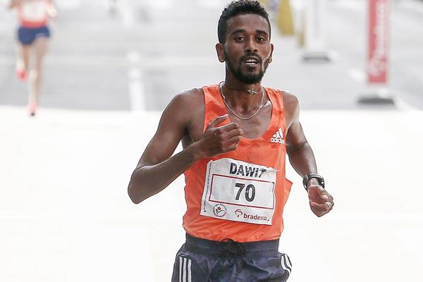 Bahrain's Dawit Fikadu in action (AFP / Getty Images)