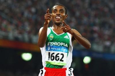 Kenenisa Bekele sprints away to take 5000m gold (Getty Images)
