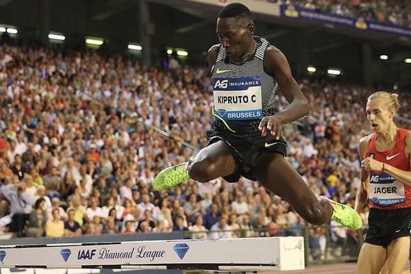 Conseslus Kipruto in the 3000m steeplechase at the IAAF Diamond League final in Brussels (Giancarlo Colombo)