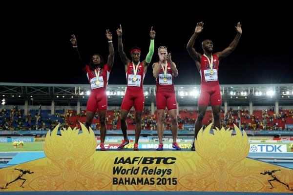 USA celebrate their 4x400m victory at the IAAF/BTC World Relays, Bahamas 2015 (Getty Images)