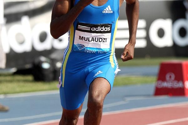 Mbulaeni Mulaudzi takes the 800m in his US debut in New York (Victah Sailer)