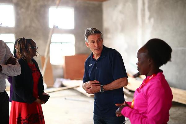 IAAF President Sebastian Coe with Tegla Loroupe at the refugee camp in Ngong (Getty Images)