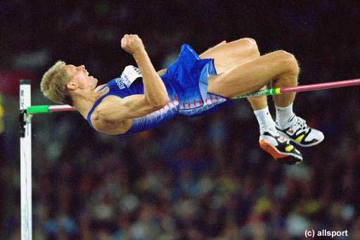 Men's high jump Sergey Klyugin (© Allsport)