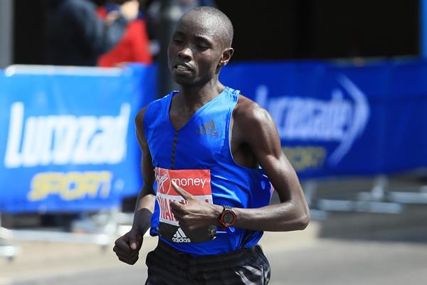Daniel Wanjiru on his way to winning the London Marathon (Getty Images)