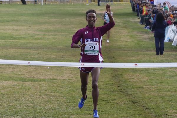 Yemaneberhan Crippa wins the Almond Blossom Cross Country (Organisers)