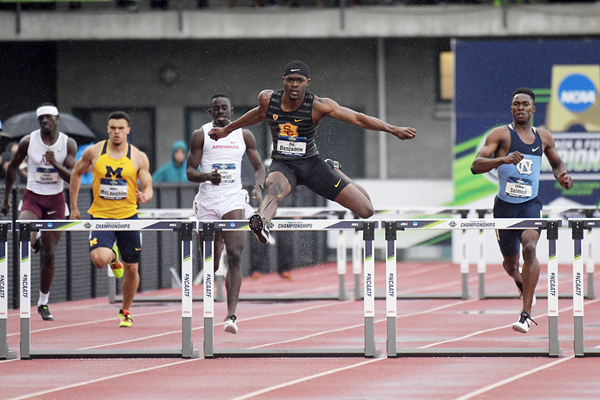 Rai Benjamin in the 400m hurdles at the NCAA Championships (Kirby Lee)