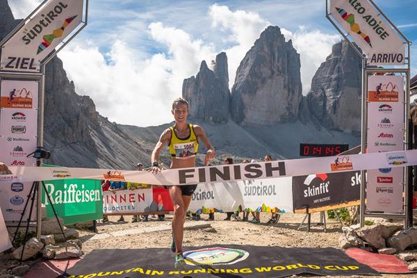 Sarah Tunstall gana la carrera alpina Drei Zinnen 2019 en Sexten / Sesto (WMRA)