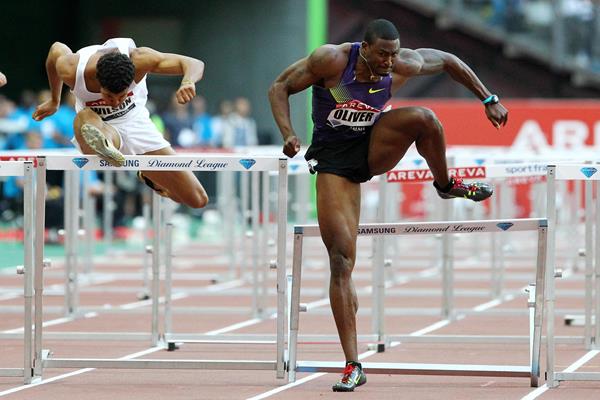 David Oliver runs 12.89 in Paris (Errol Anderson)