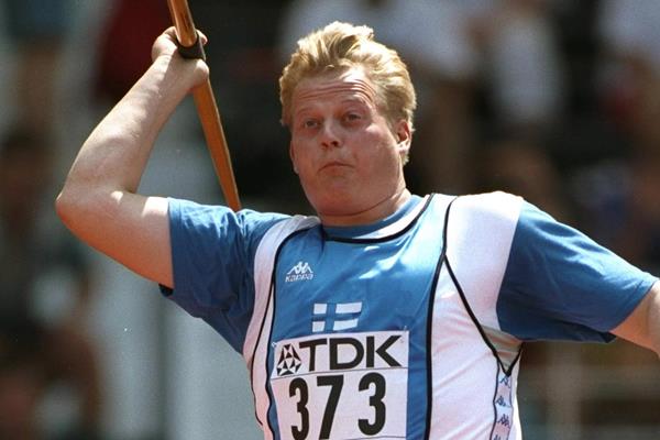 Finland's Seppo Raty in the javelin at the IAAF World Championships (Getty Images)
