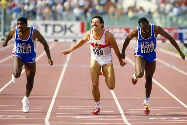 Ed Moses wins the 400m hurdles at the 1987 IAAF World Championships in Rome (AFP / Getty Images)