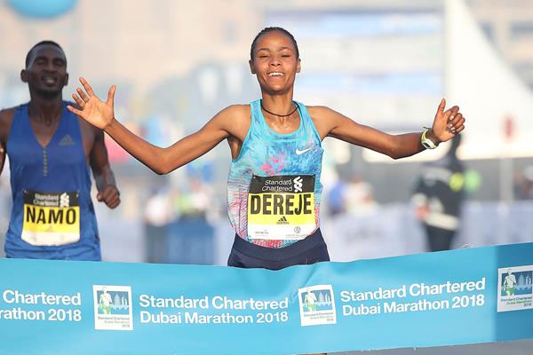 Dubai Marathon course record for Roza Dereje (Giancarlo Colombo)
