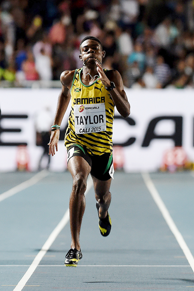Christopher Taylor on his way to winning the 400m at the IAAF World Youth Championships, Cali 2015 (Getty Images)