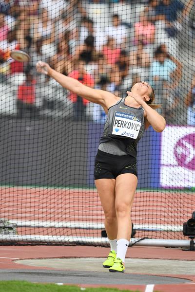 Sandra Perkovic winning again, this time at the IAAF Diamond League meeting in Paris (Jiro Mochizuki)