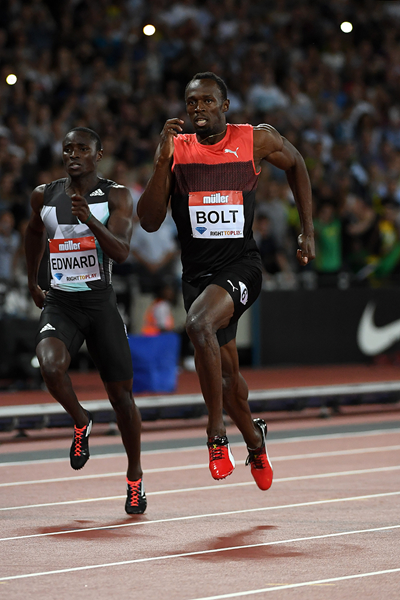 Usain Bolt in the 200m at the IAAF Diamond League meeting in London (Kirby Lee)