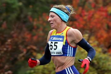 Romanian distance runner Constantina Tomescu-Dita in action at the 2005 World Half Marathon Championships (Getty Images)