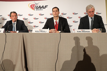 IAAF President Sebastian Coe, IAAF Athletes Commission chair Rozle Prezelj and Rune Andersen, the independent chairperson of the IAAF Taskforce, at the press conference following the 207th IAAF Council Meeting in Monaco (Giancarlo Colombo / IAAF)