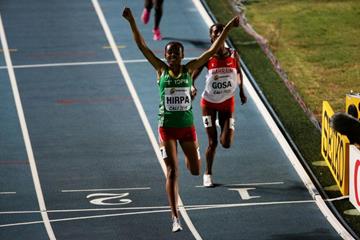 Bedatu Hirpa winning the girls' 1500m at the IAAF World Youth Championships, Cali 2015 (Getty Images)
