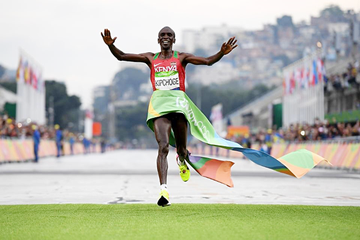 Eliud Kipchoge wins the marathon at the Rio 2016 Olympic Games (Getty Images)