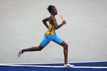 Latoy Williams of the Bahamas in action in the 4x400m relay (Getty Images)
