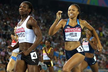 Allyson Felix desperately chasing down Amantle Montsho in the final of the 400m (Getty Images)