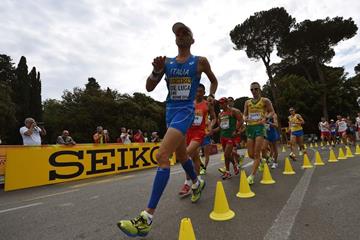 Marco de Luca leads the 50km at the IAAF World Race Walking Team Championships Rome 2016 (Getty Images)
