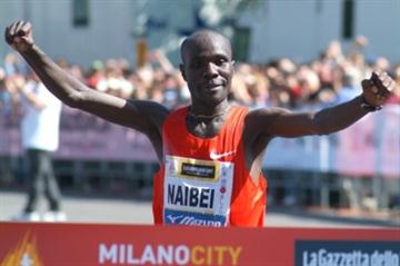 Beating the heat, Solomon Bushendich takes the Milano City Marathon in 2:10:38 (Lorenzo Sampaolo)