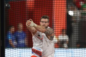 Pawel Fajdek spins to his fourth world title in Doha (Getty Images)