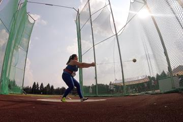 DeAnna Price in action in the hammer in Szombathely (Organisers)