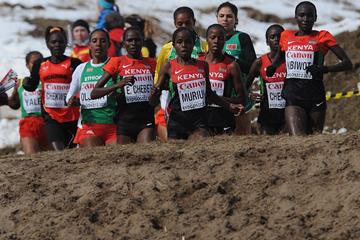 The lead pack in the senior women's race at the IAAF World Cross Country Championships (Getty Images)