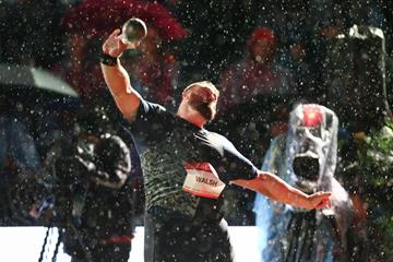 Tom Walsh releasing the winning toss in Zagreb (Organisers)