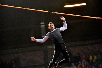 Renaud Lavillenie in the pole vault at the IAAF Diamond League meeting in Stockholm (Hasse Sjogren)