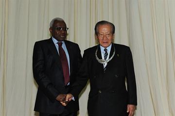 President Diack and Hiraoki Chosa with the IAAF Silver Order of Merit (Bruce Wodder)