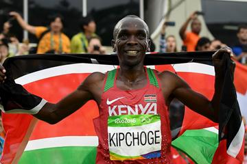 Eliud Kipchoge after winning the men's marathon at the 2016 Rio Olympic Games (Getty)