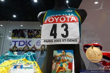 Jana Pittman's 2003 IAAF World Champs gold medal, vest and bib number - IAAF Heritage ()