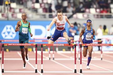 Karsten Warholm en route to his second straight world 400m hurdles title (Getty Images)