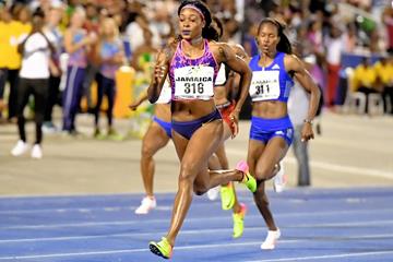 Elaine Thompson winning the Kingston 200m (Errol Anderson)