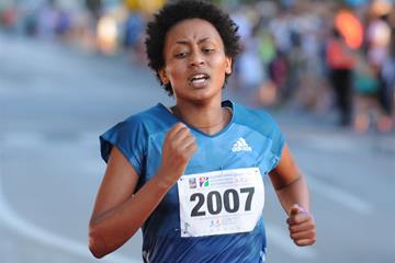 Belaynesh Tsegaye en route to her victory in the Vidovdan Road Race in Brcko (Organisers)